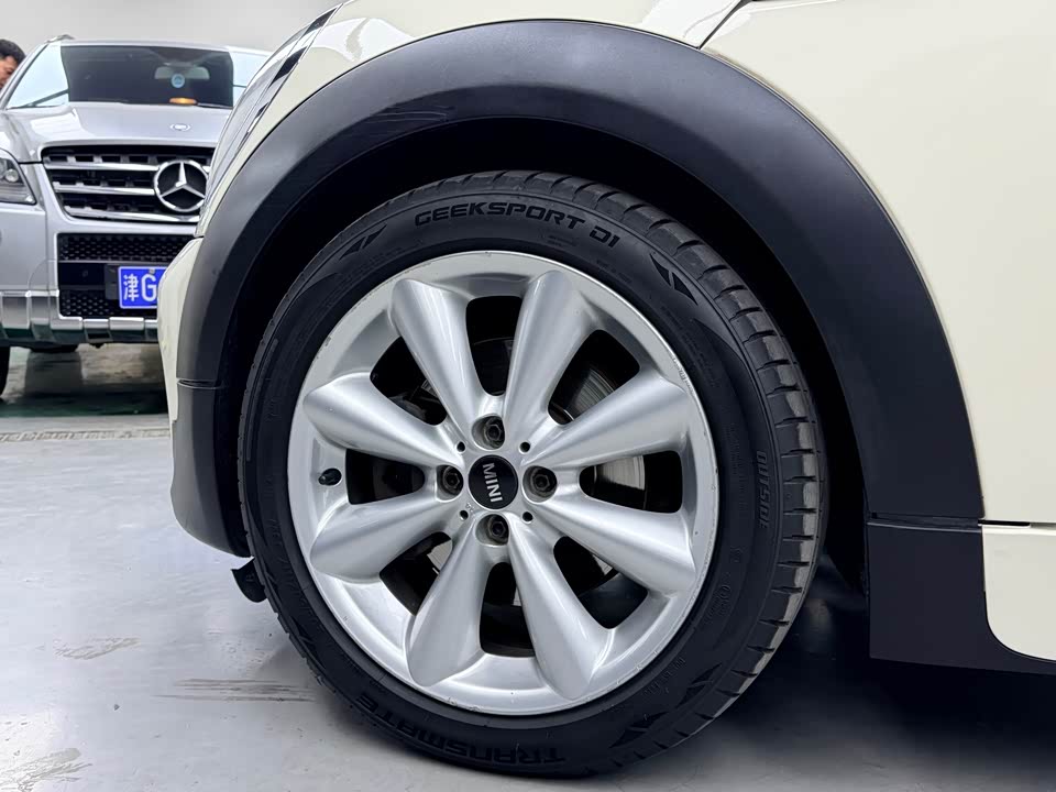 MINI MINI