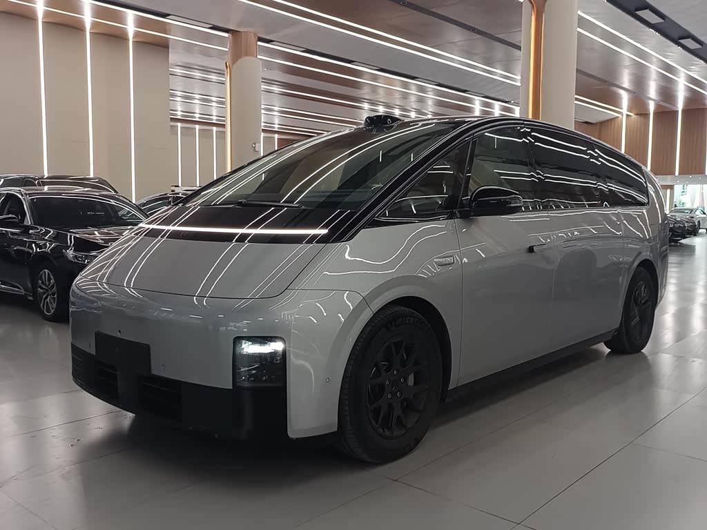 Li Auto MEGA