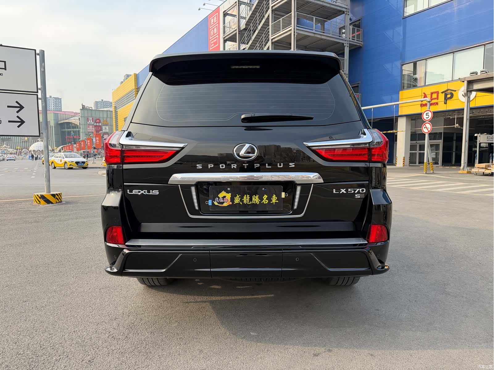 Lexus LX, 2022 все фото