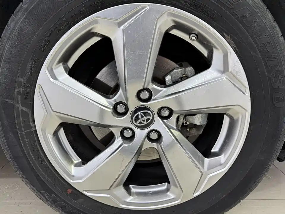 Toyota RAV4 Rongfang