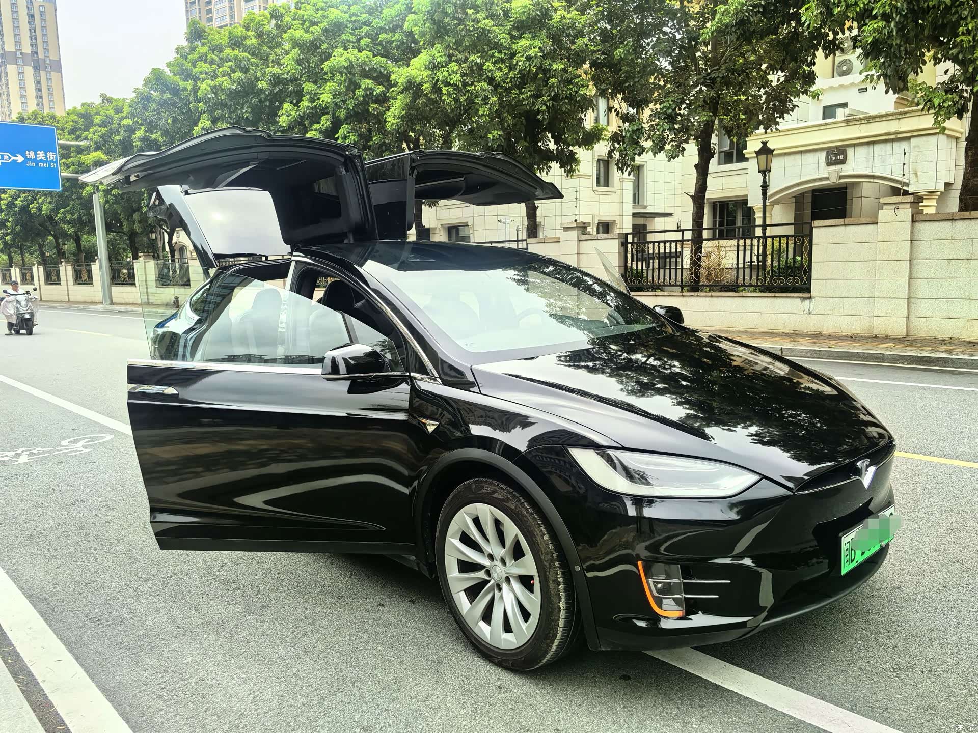 Tesla Model X, 2020 6