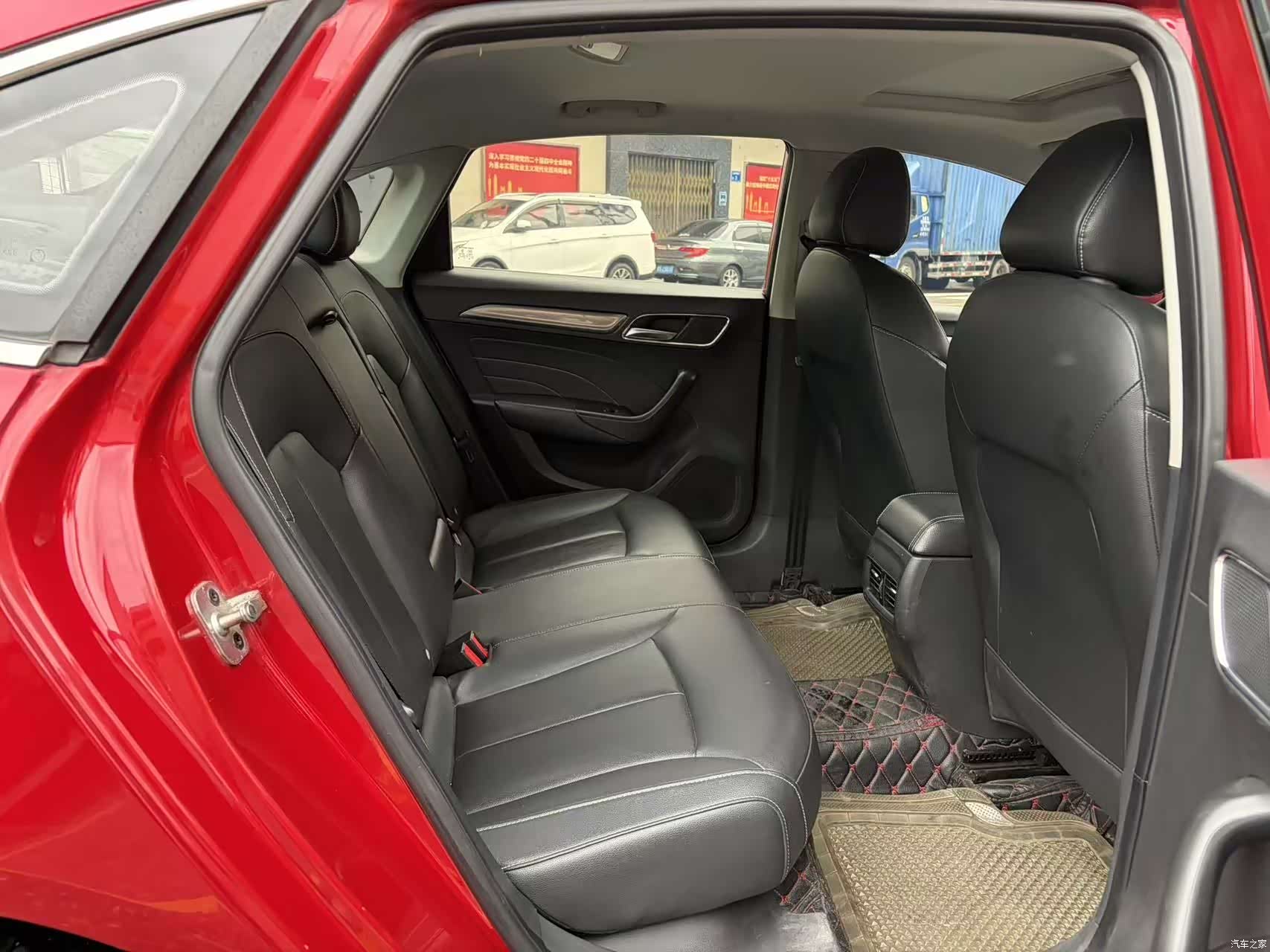 Roewe i6, 2017 11