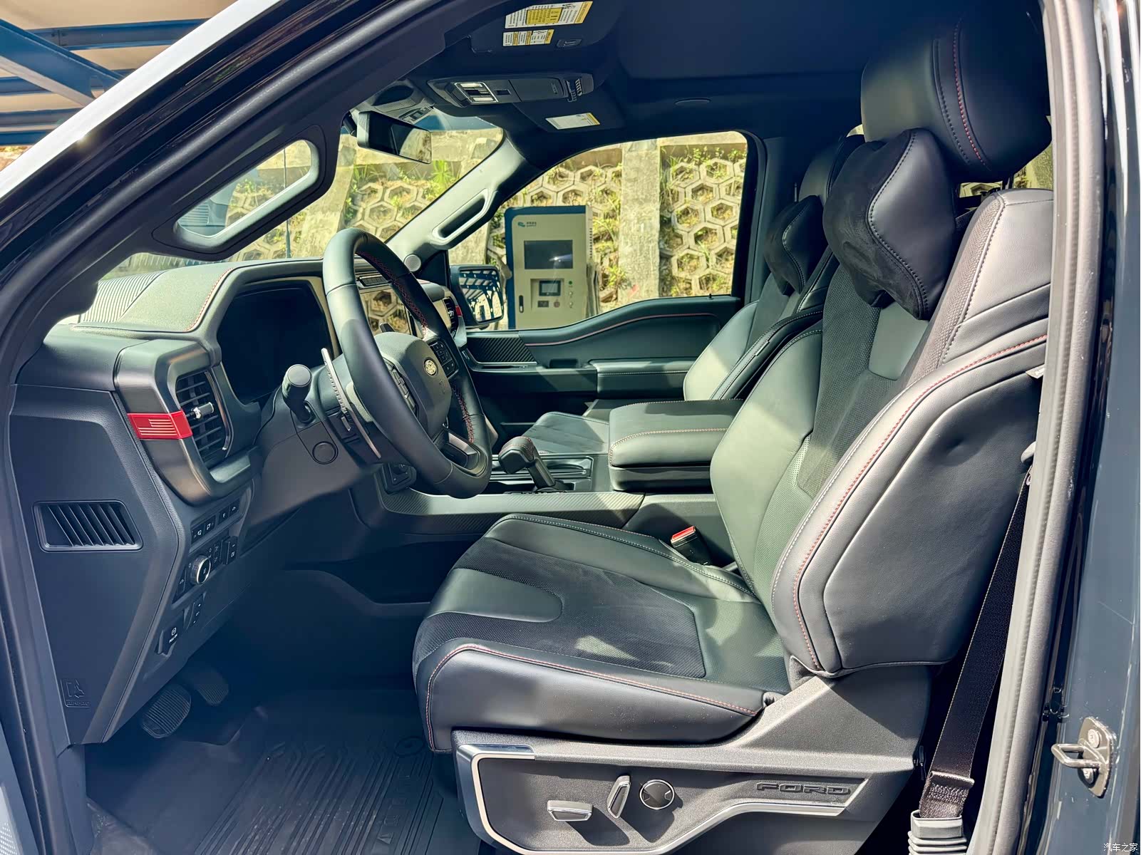 Ford F-150, 2025 12