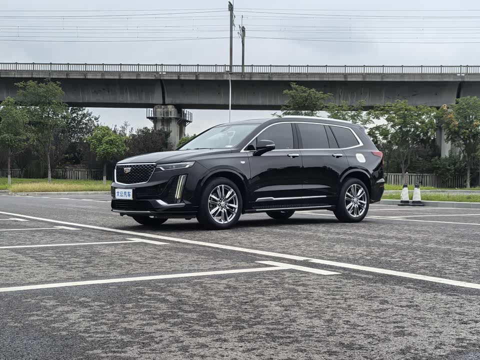 Cadillac XT6