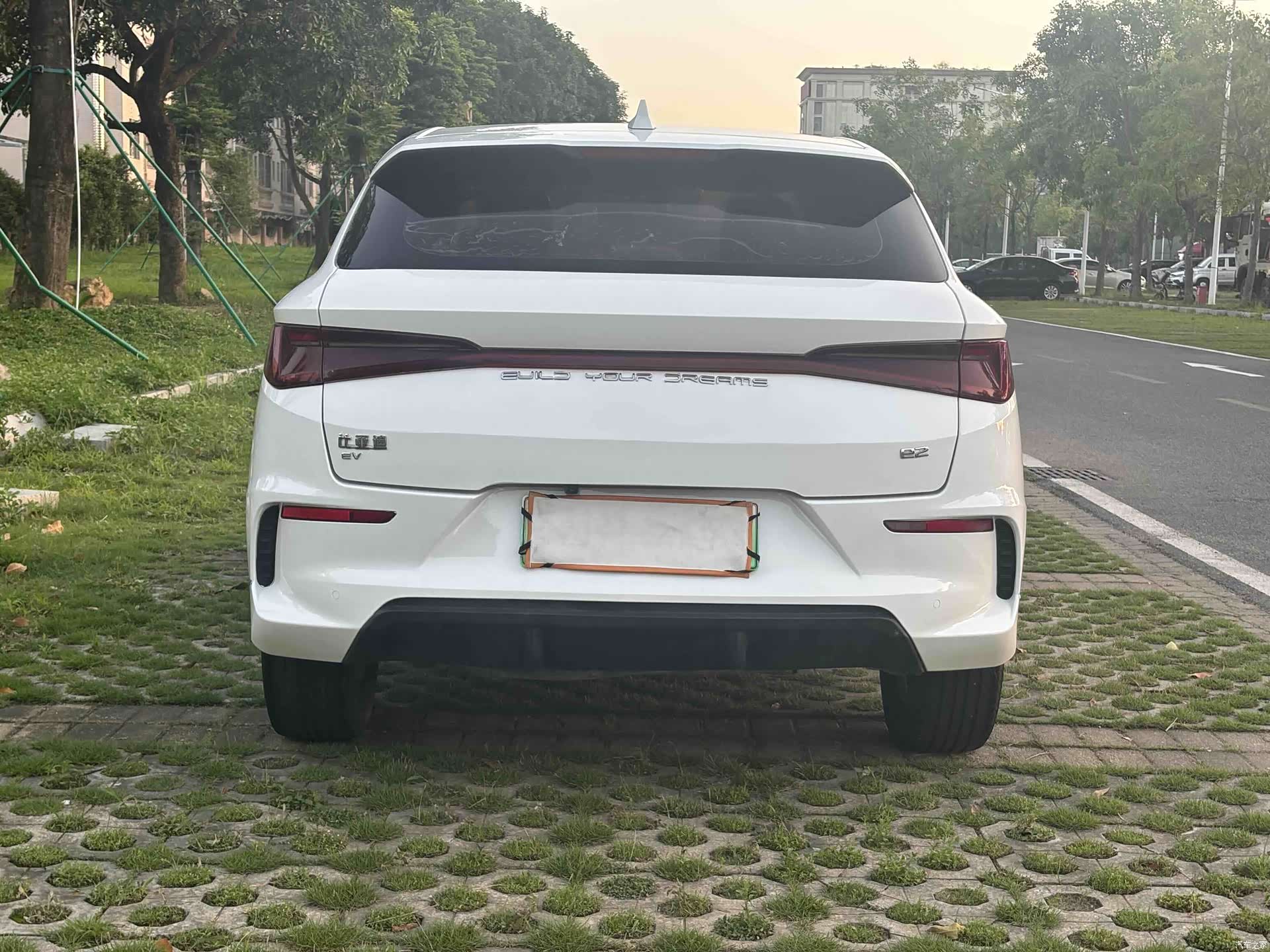 BYD E2, 2022 16