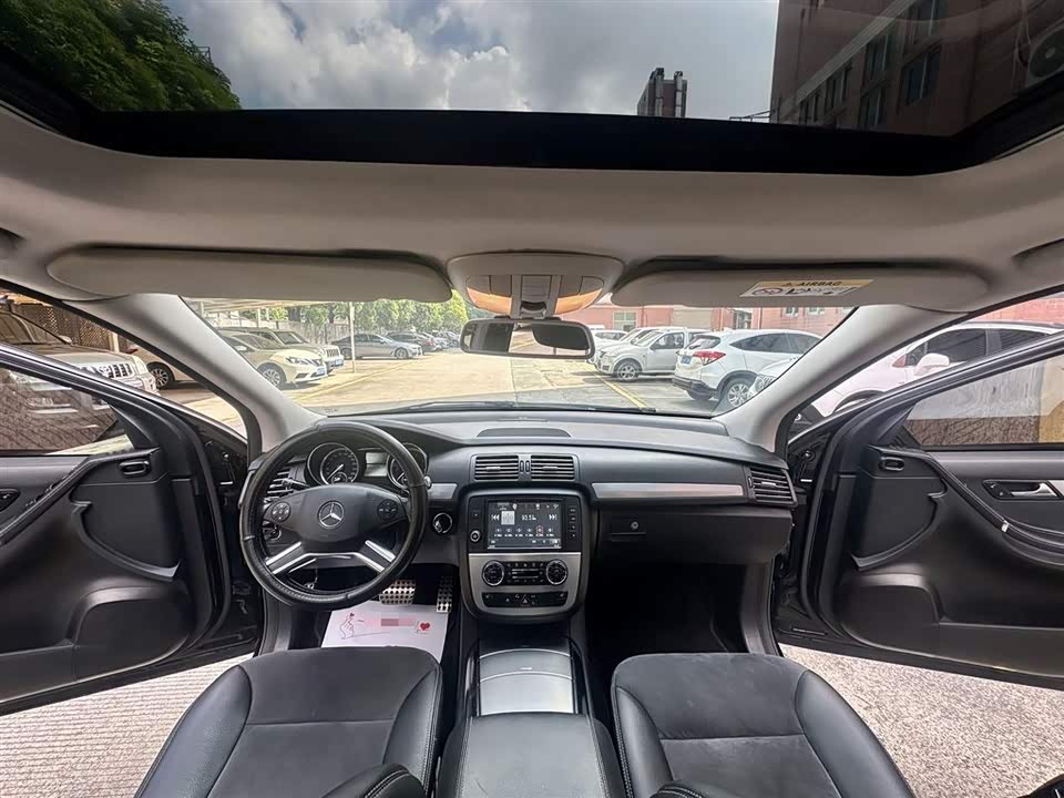 Mercedes-Benz R-class