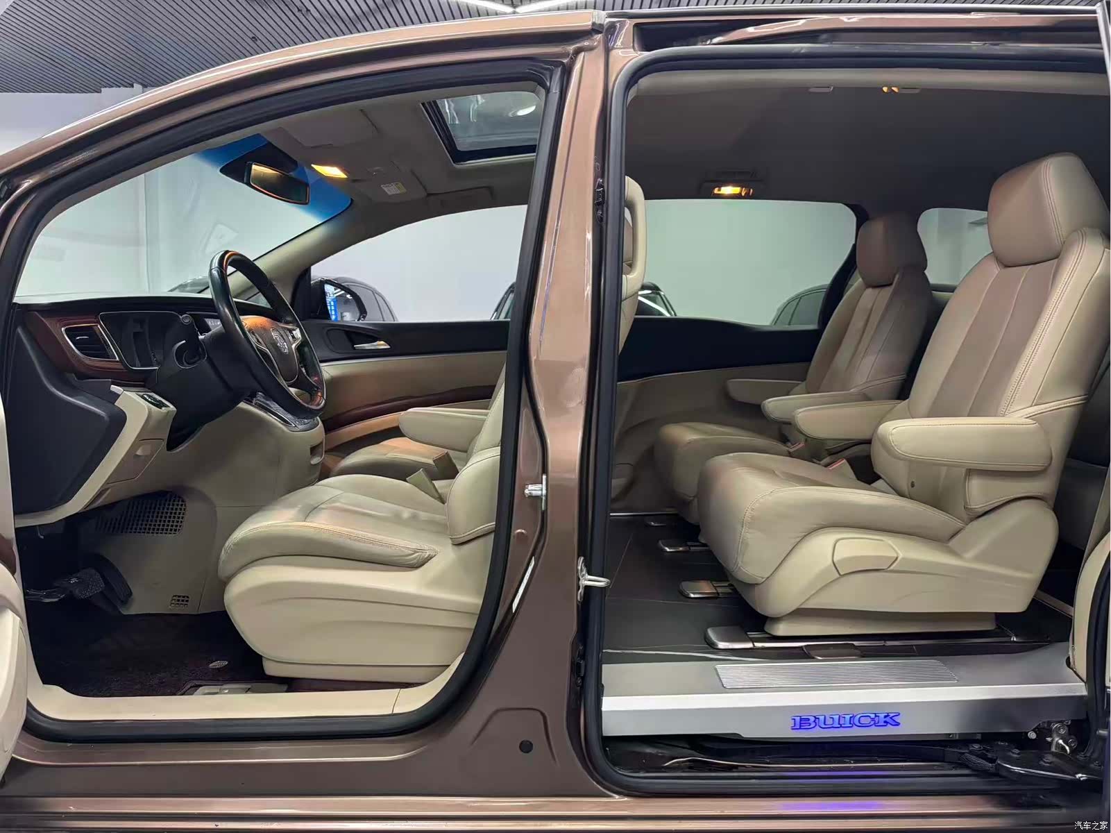 Buick GL8, 2020 7