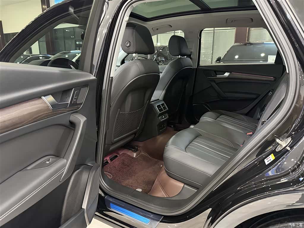 Audi Q5L, 2022 8