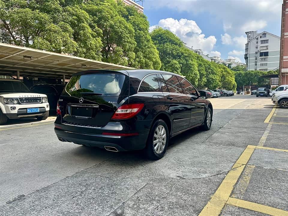 Mercedes-Benz R-class