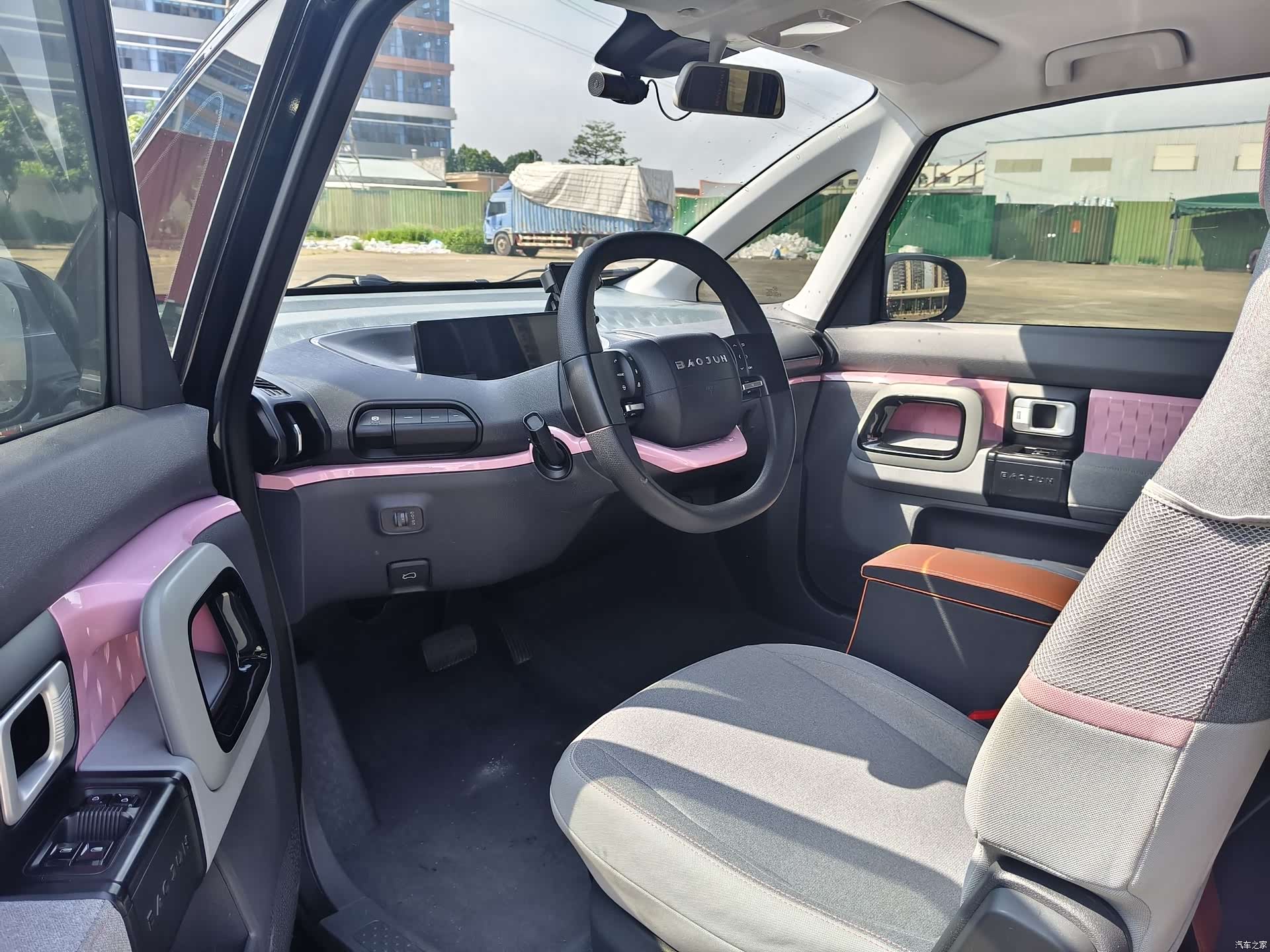 Wuling E300, 2021 8