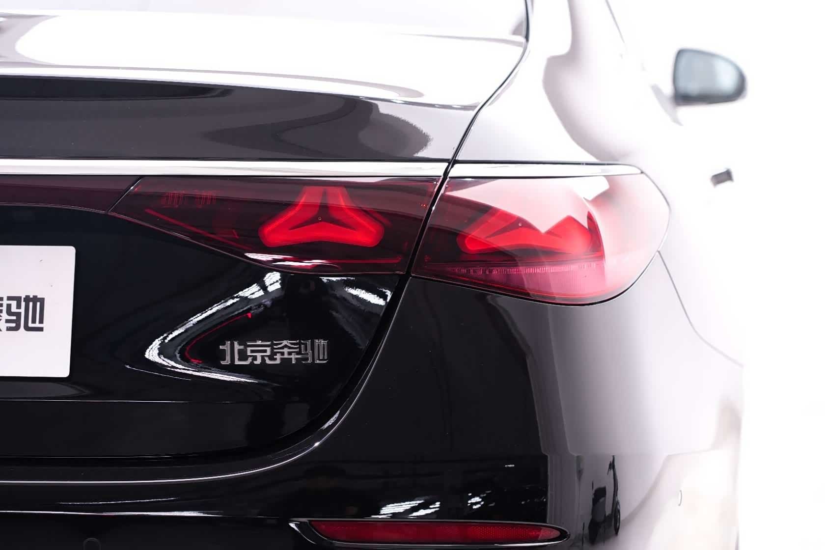 Mercedes-Benz E-Class, 2025 26