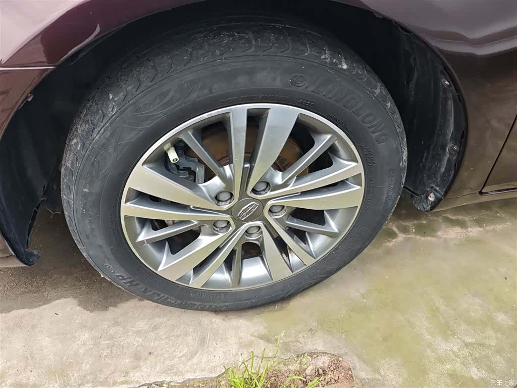Geely Emgrand, 2018 23