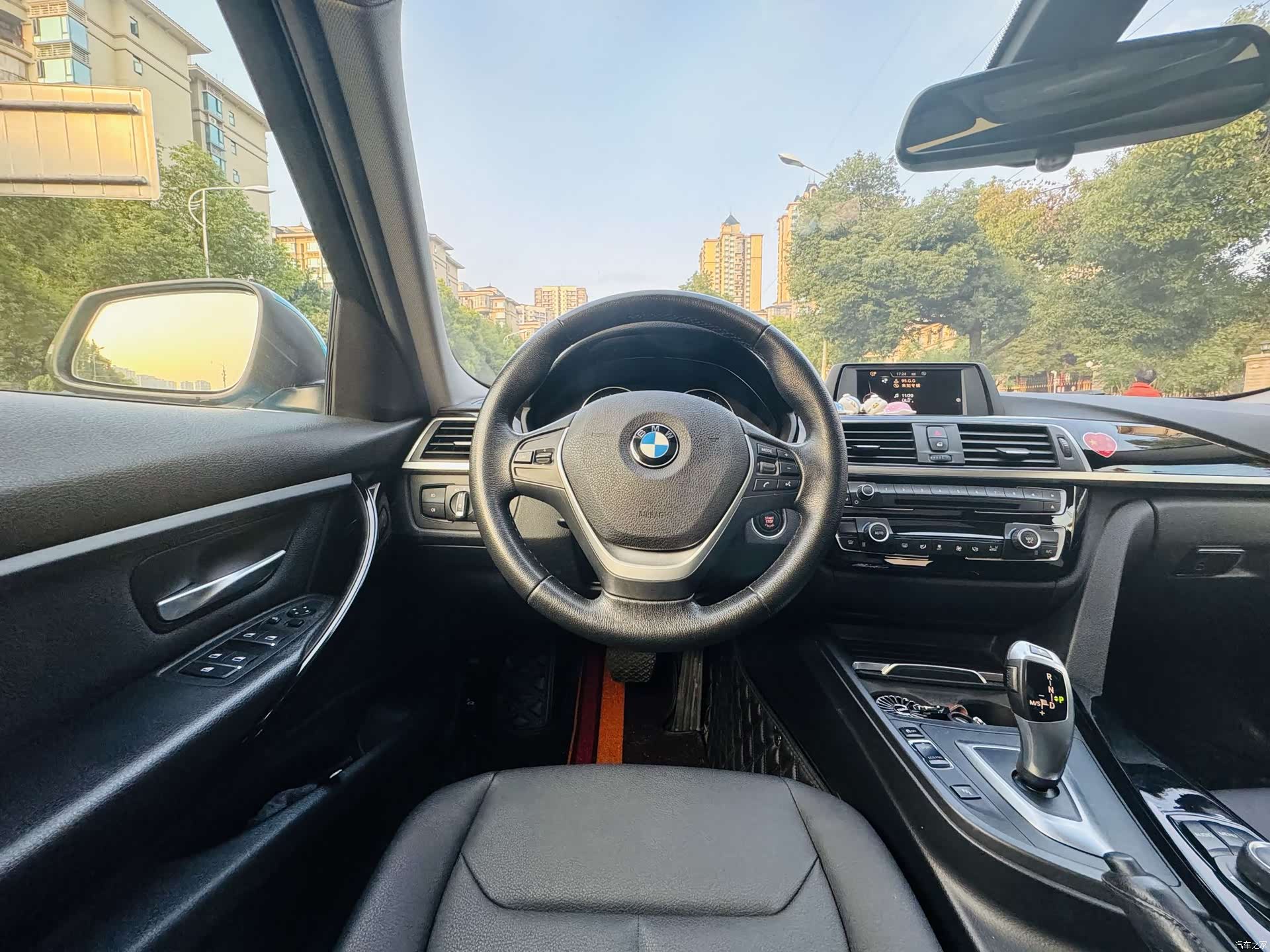 BMW 3 Series, 2017 все фото