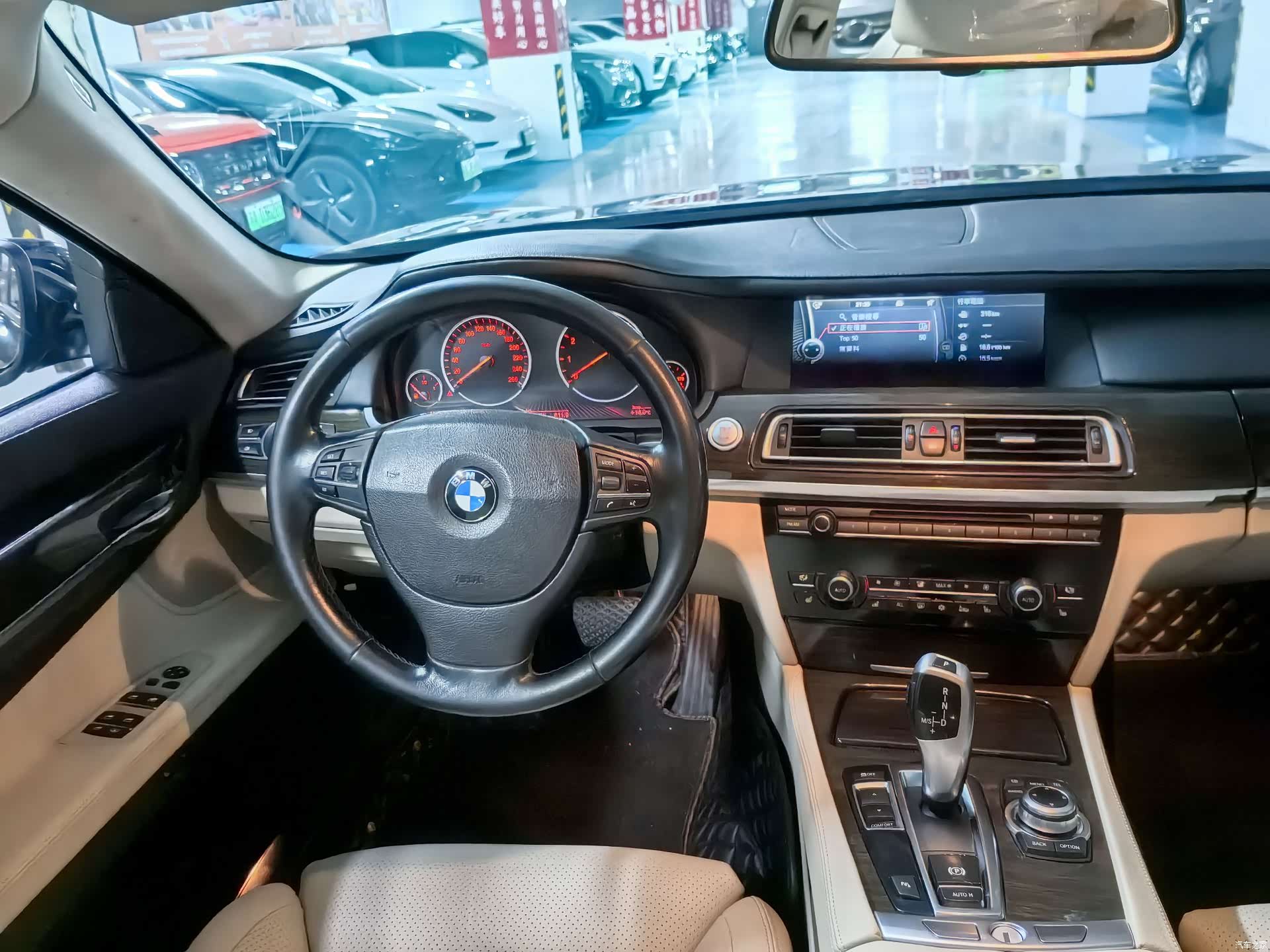 BMW 7 Series, 2011 14