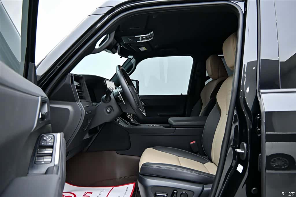 Lexus GX, 2025 11