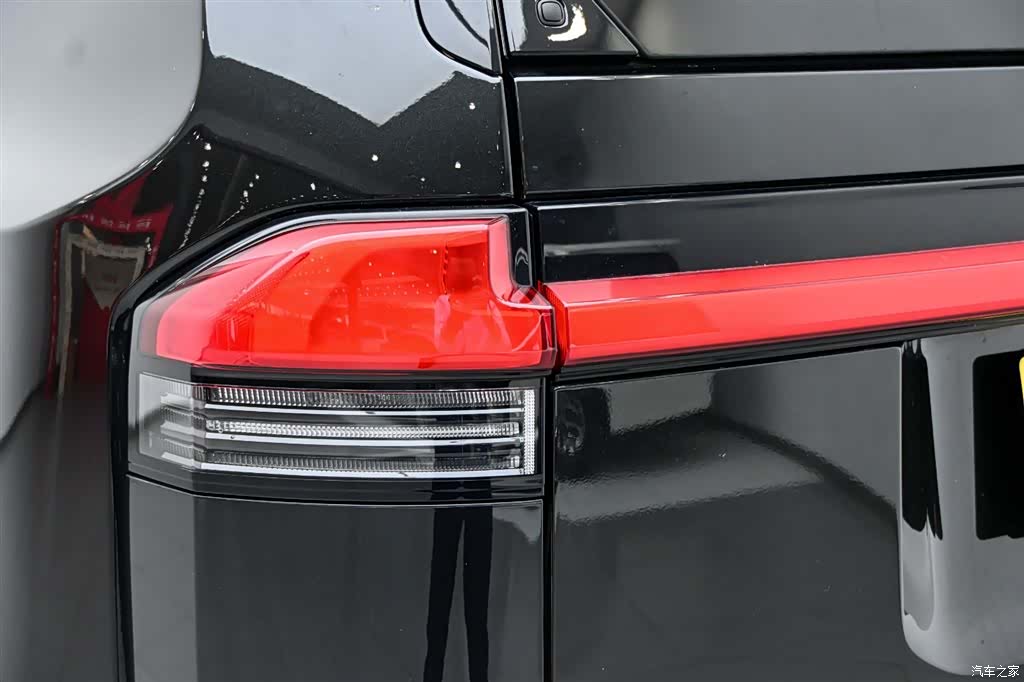 Lexus GX, 2025 9