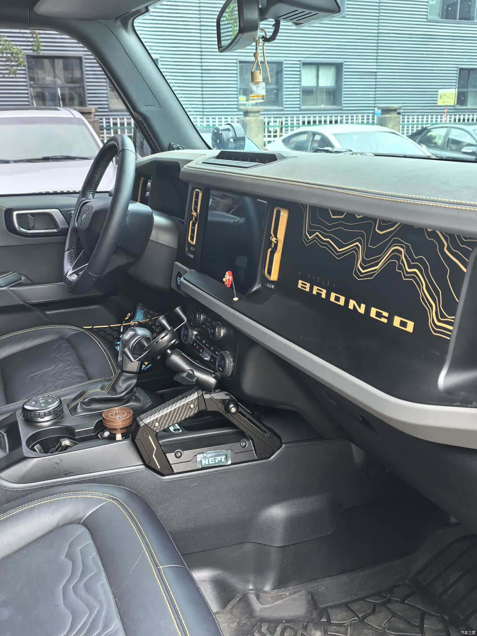 Ford Bronco, 2024 11