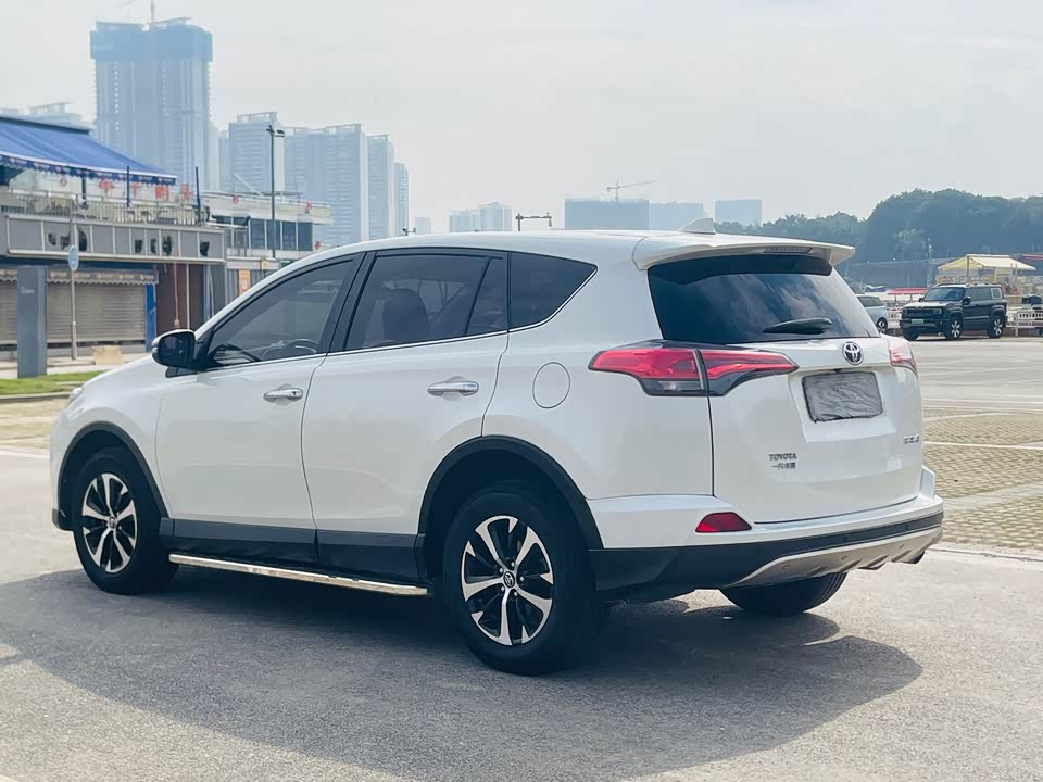 Toyota RAV4 Rongfang