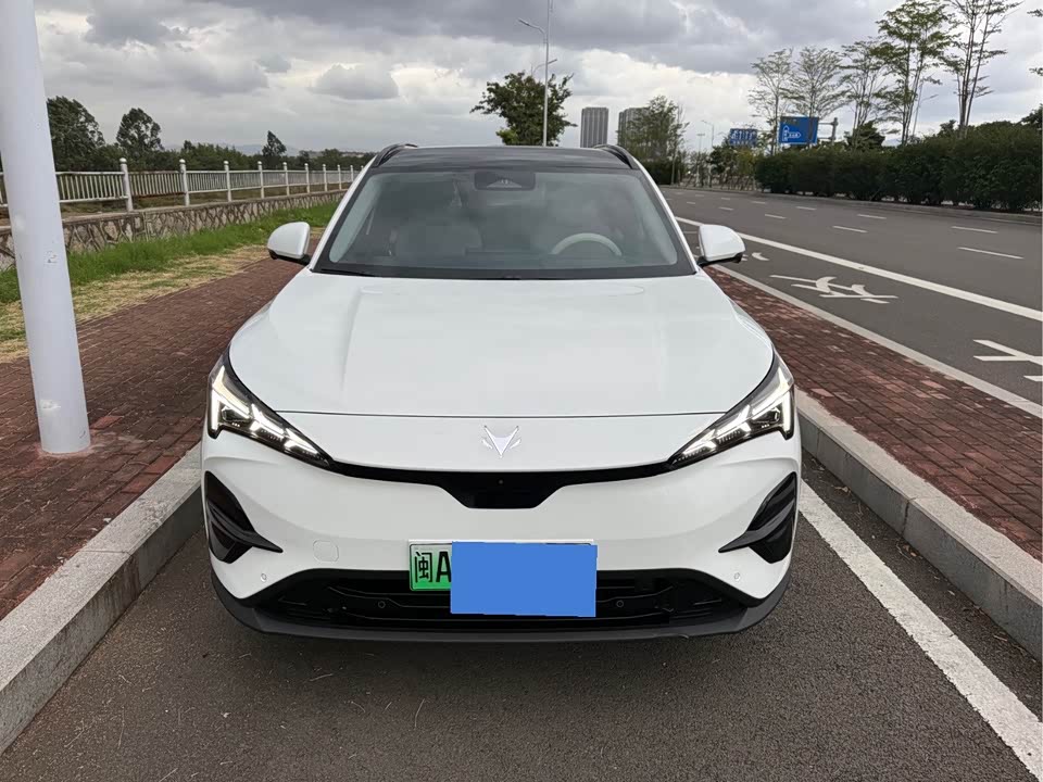 ARCFOX Polar Fox Alpha T5