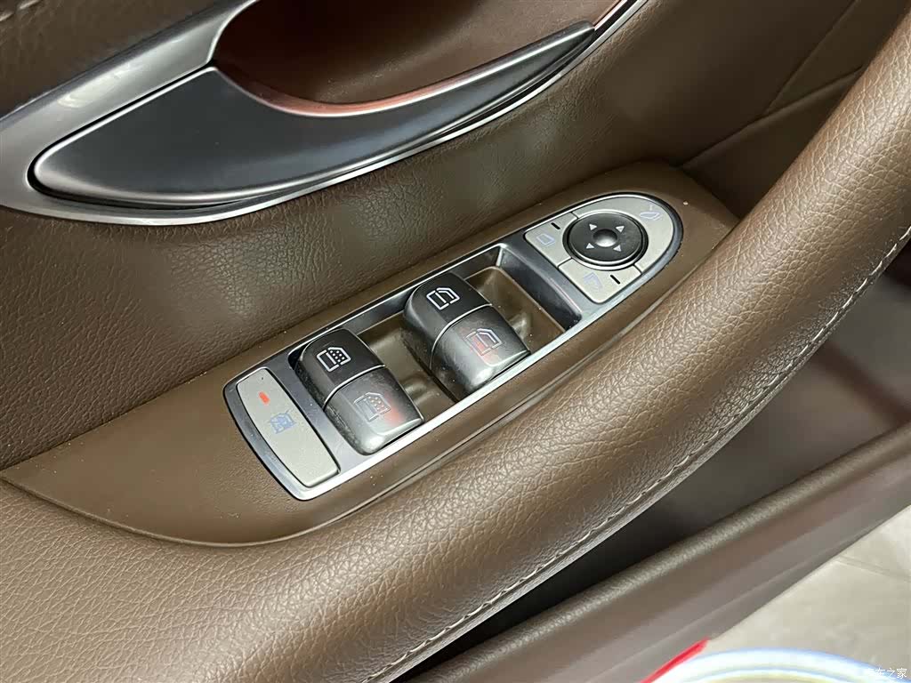 Mercedes-Benz E-Class, 2022 20