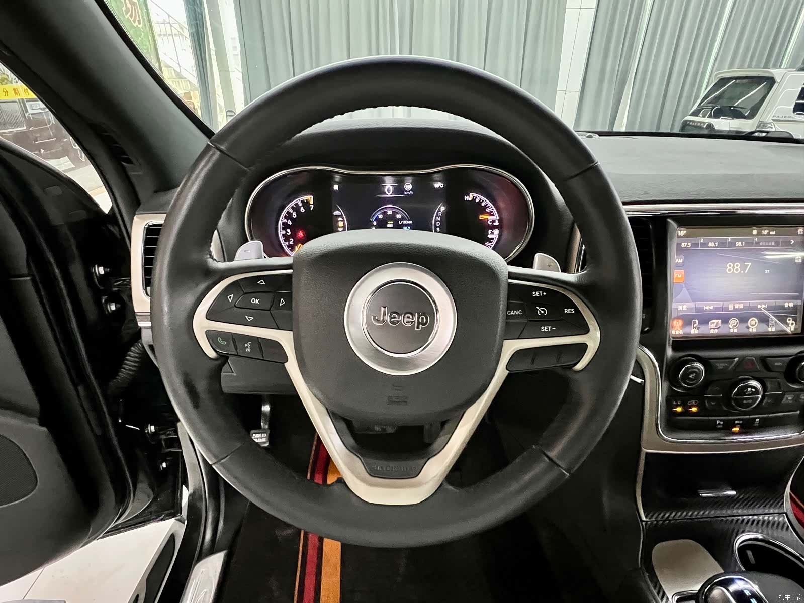 Jeep Grand Cherokee, 2017 11