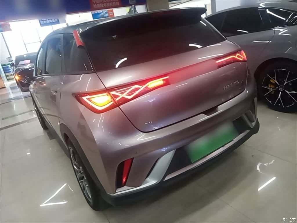 BYD Dolphin, 2021 все фото