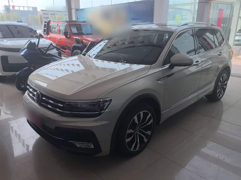 Volkswagen Tiguan L