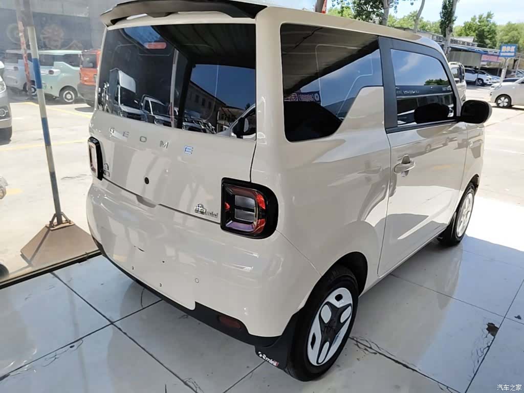Geely Panda, 2025 7