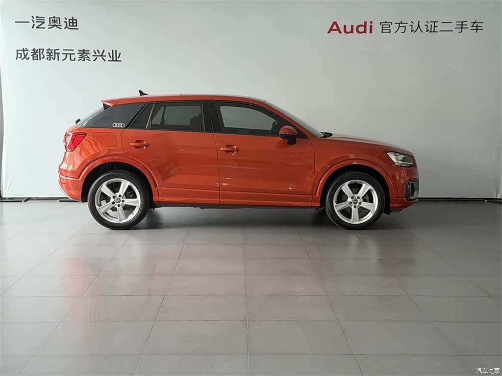 Audi Q2L, 2019 3