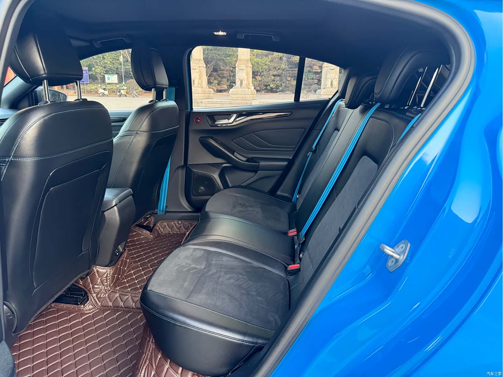 Ford Focus, 2022 6
