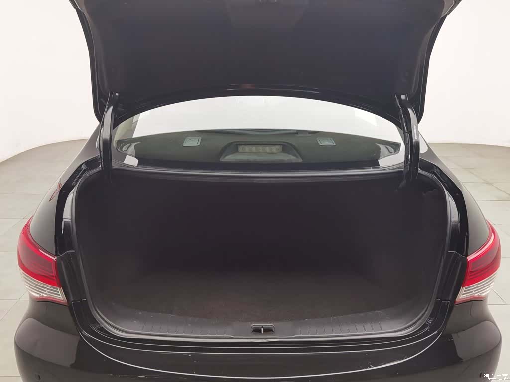 Nissan Sylphy, 2017 16