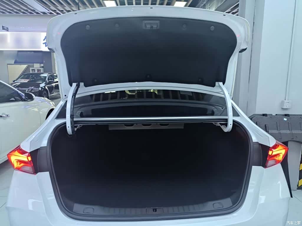 Buick Verano, 2024 19