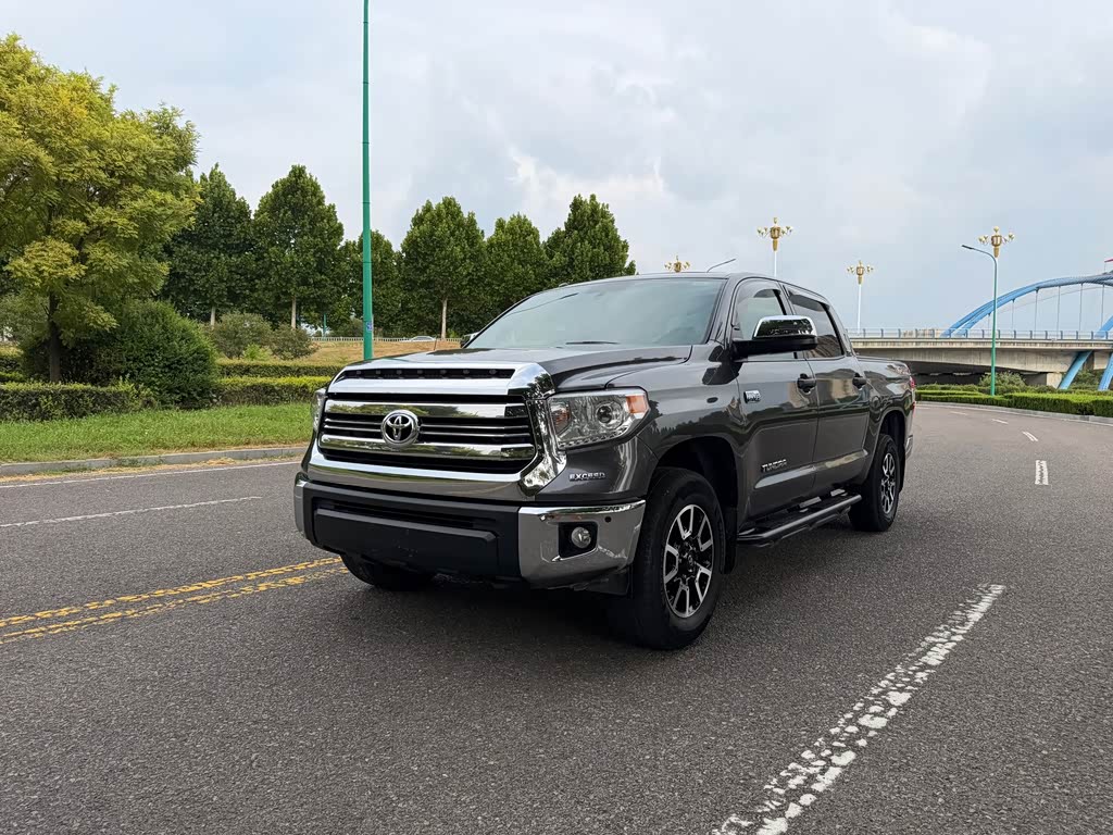 Toyota Tundra