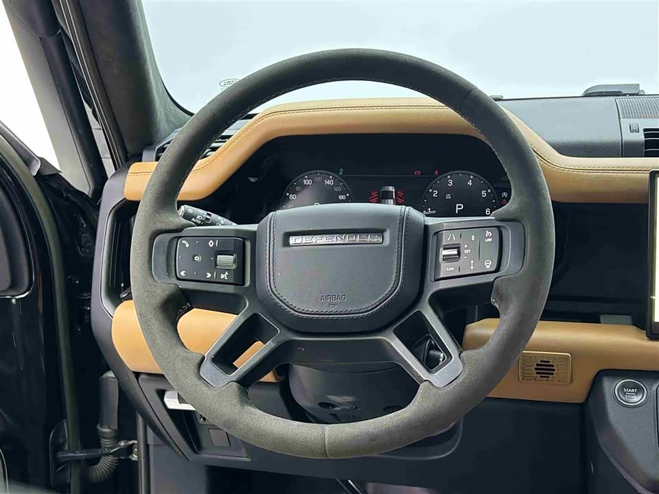 Land Rover guard