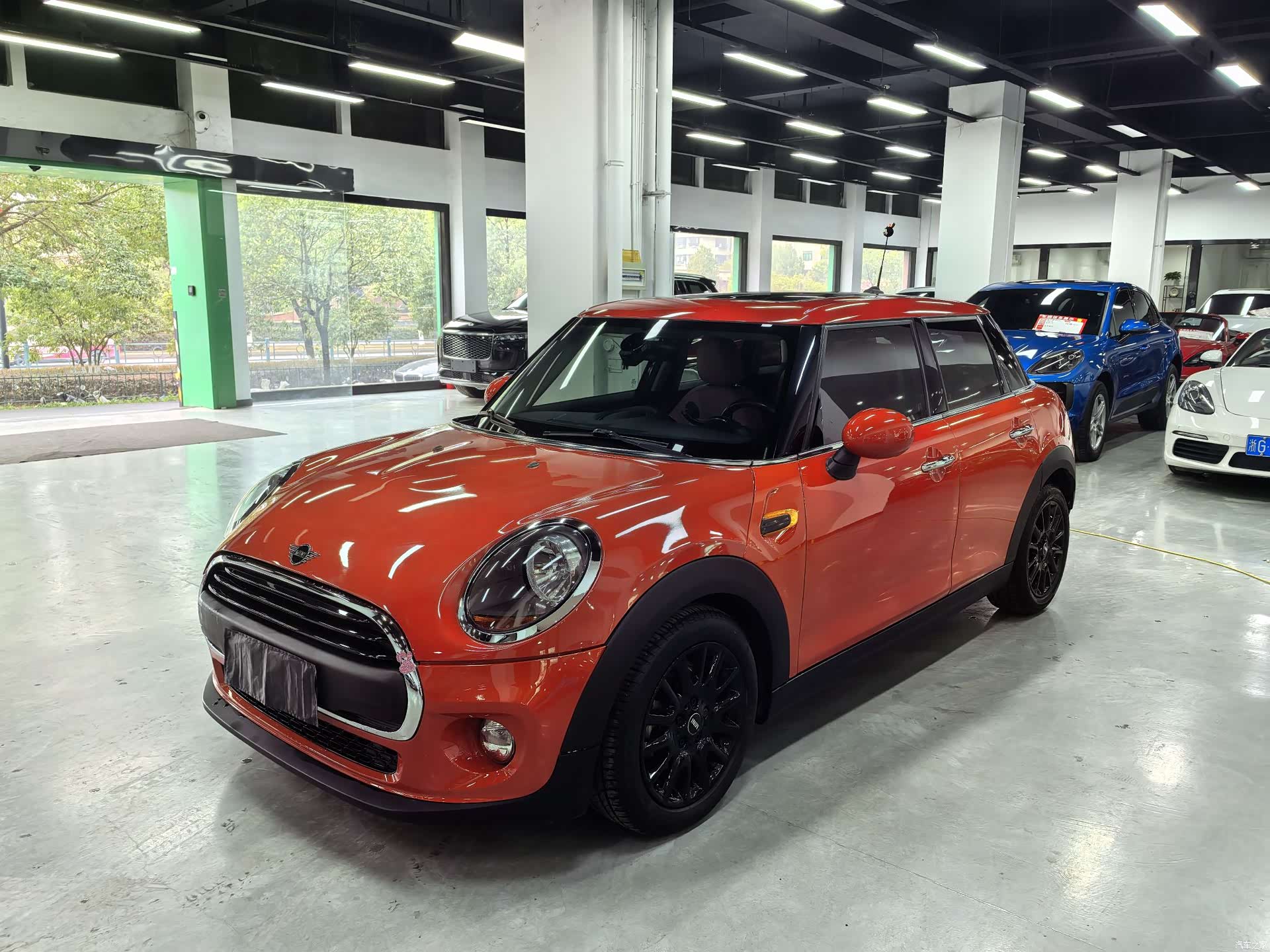 Mini ONE, 2019 1