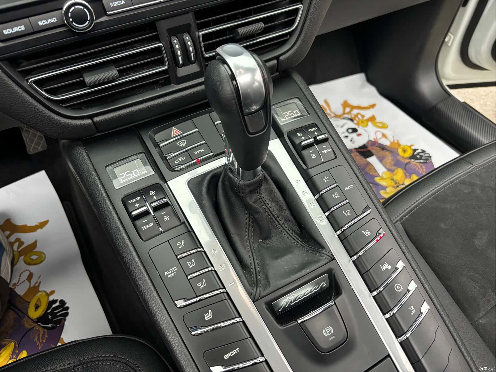 Porsche Macan, 2021 12