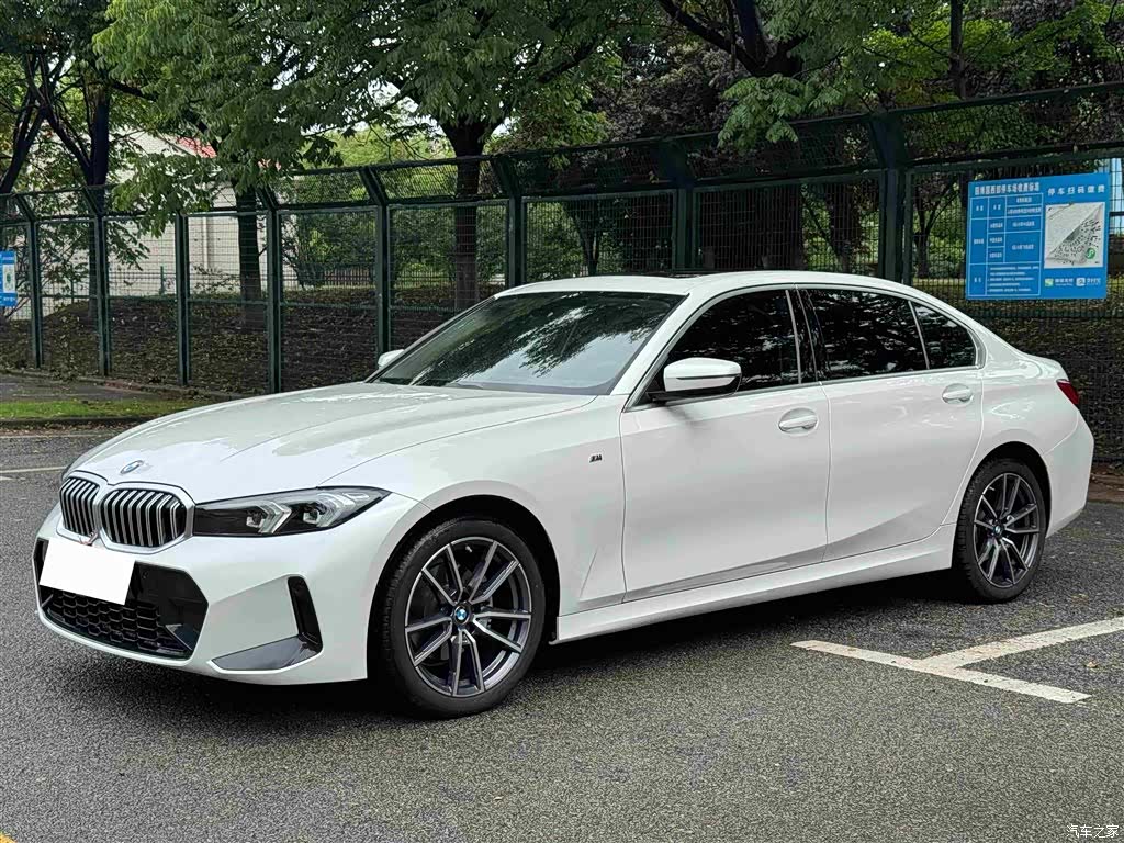 BMW 3 Series, 2023 7