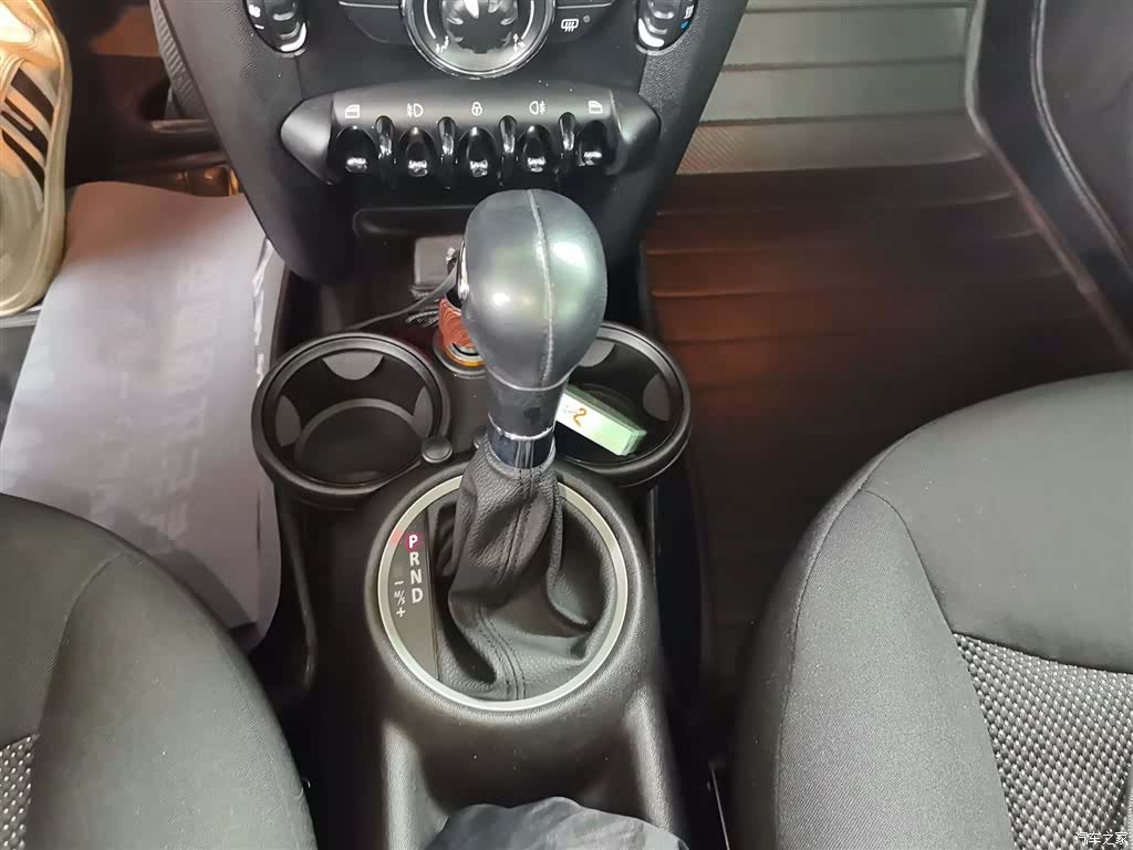 Mini ONE, 2014 10