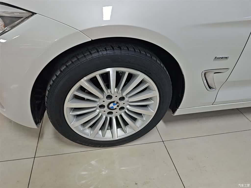 BMW 3 Series, 2016 23