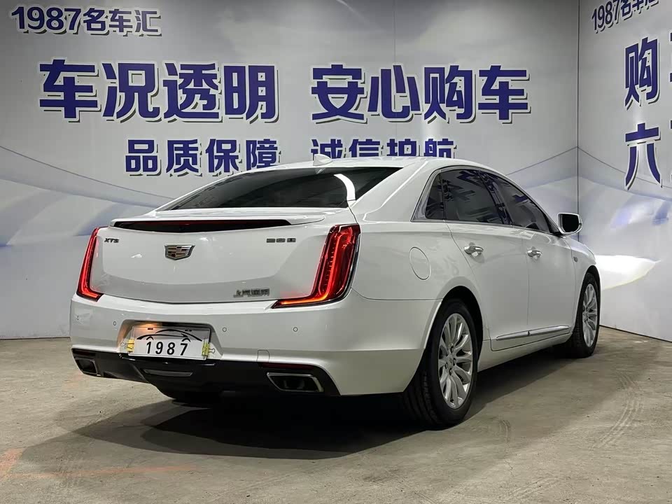 Cadillac XTS