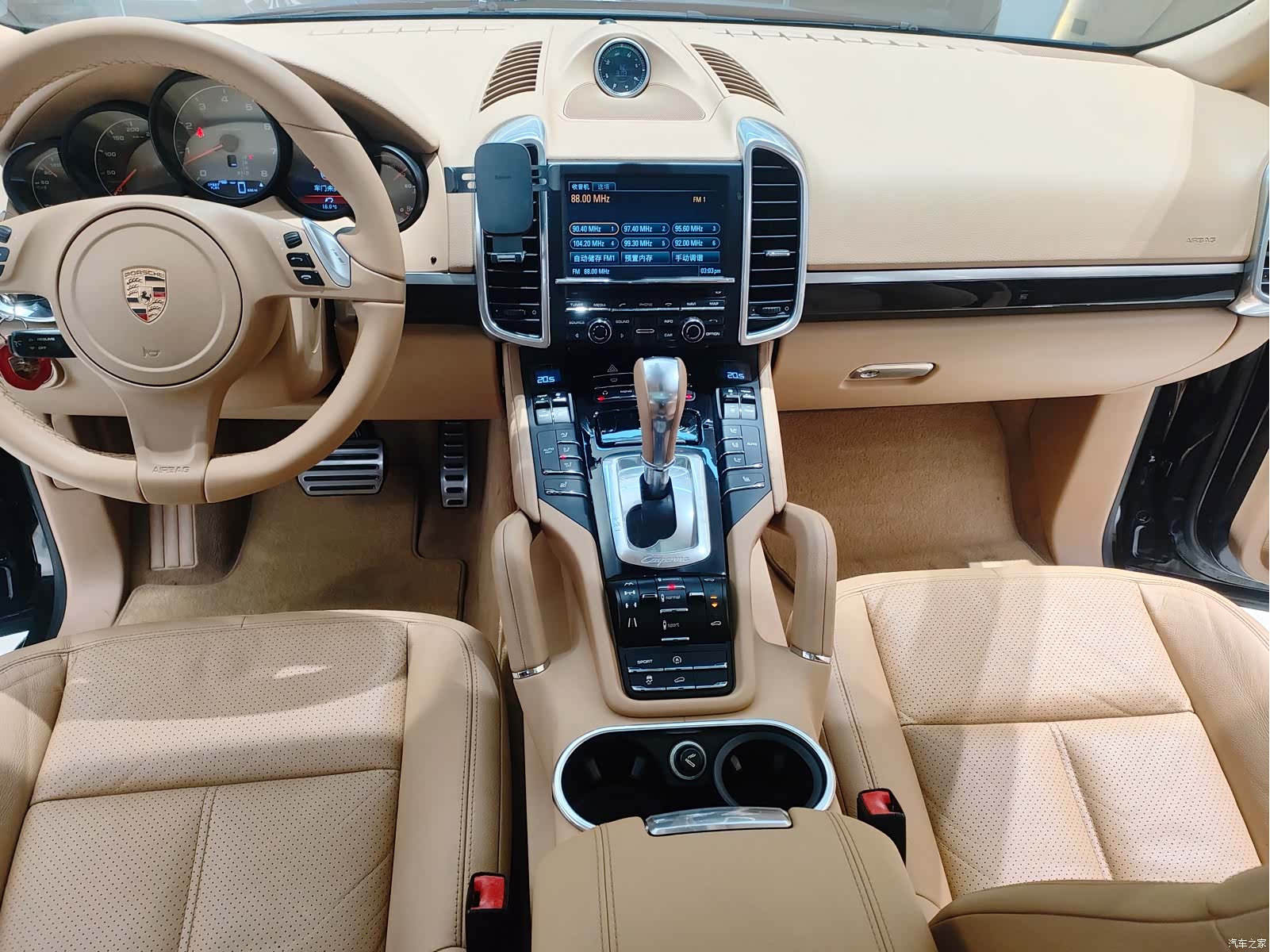 Porsche Cayenne, 2013 8