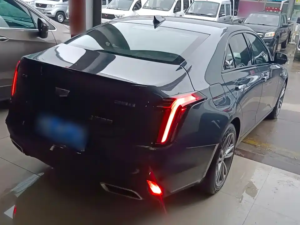 Cadillac CT4