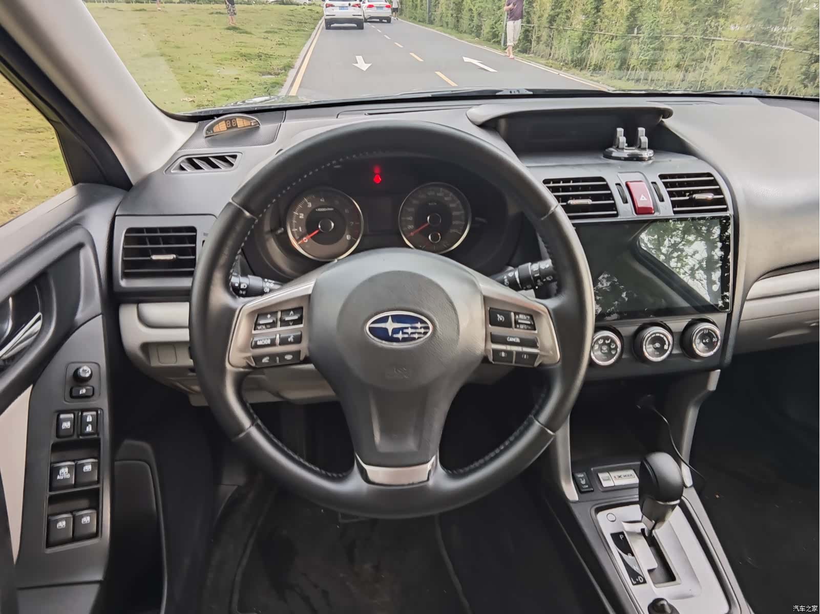 Subaru Forester, 2013 10