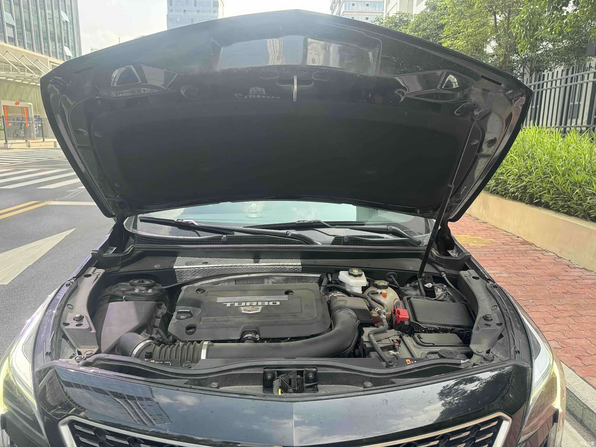 Cadillac XT4, 2022 28