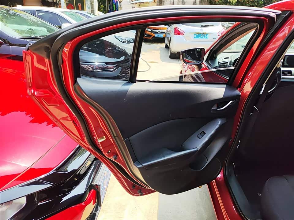 Mazda 3 Angkesaila Mazda 3 Angkesaila