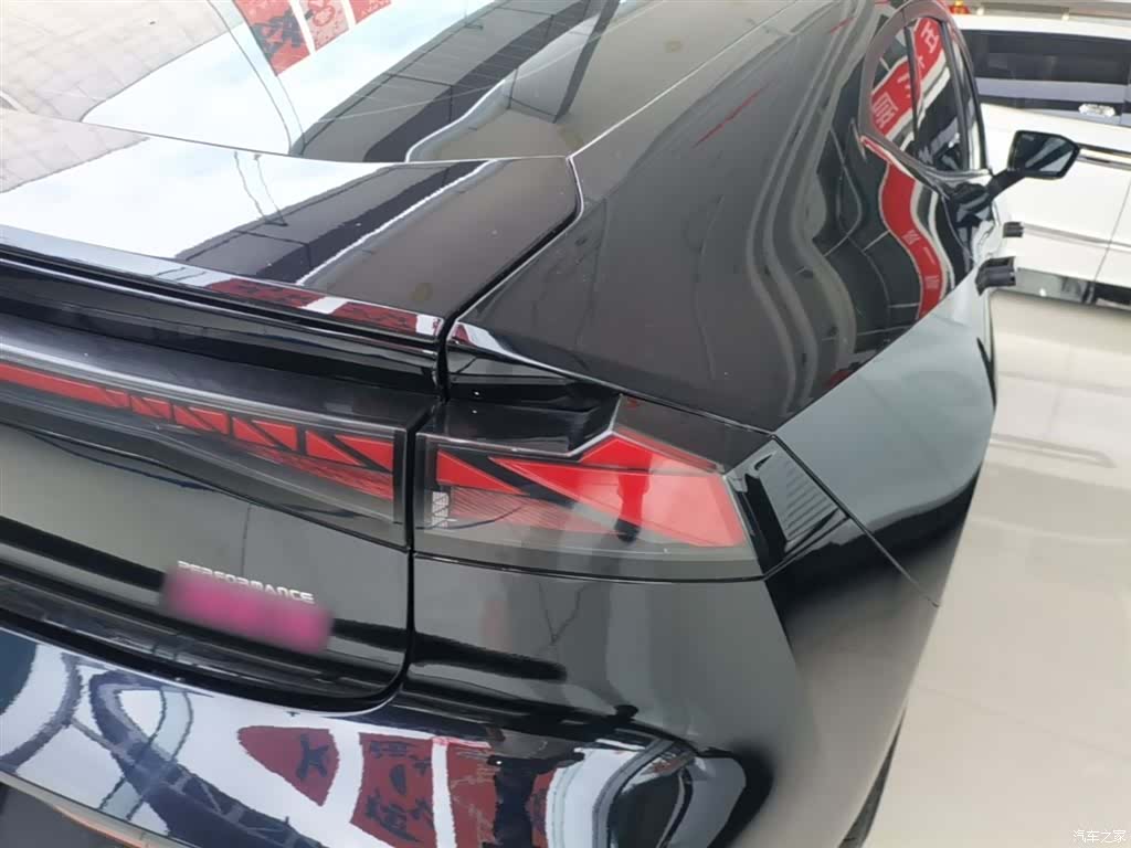 Changan UNI-V, 2024 8