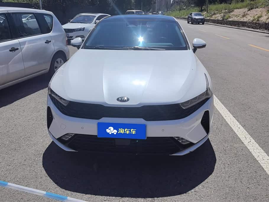 Kia K5 Kia K5