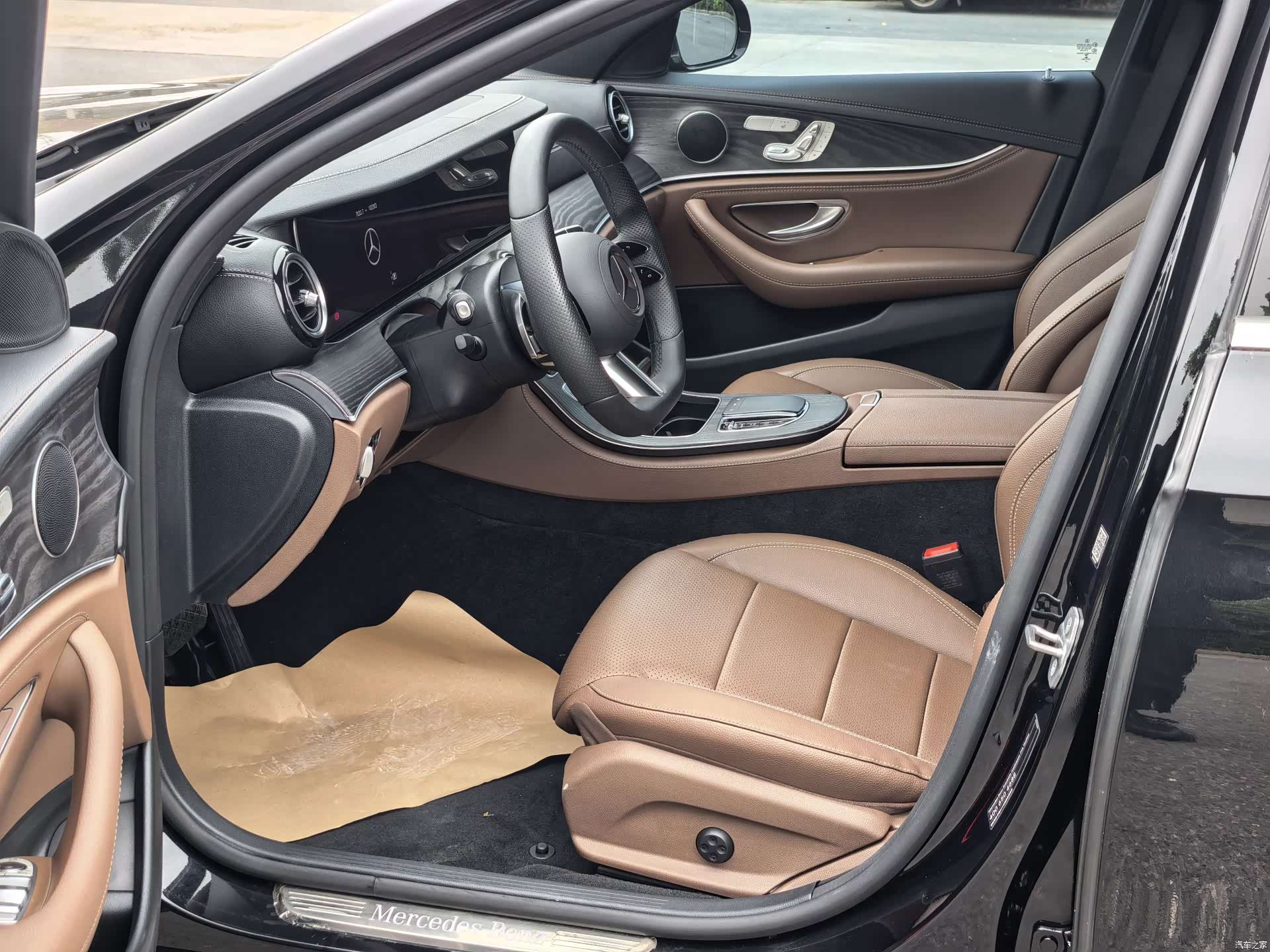 Mercedes-Benz E-Class, 2022 6