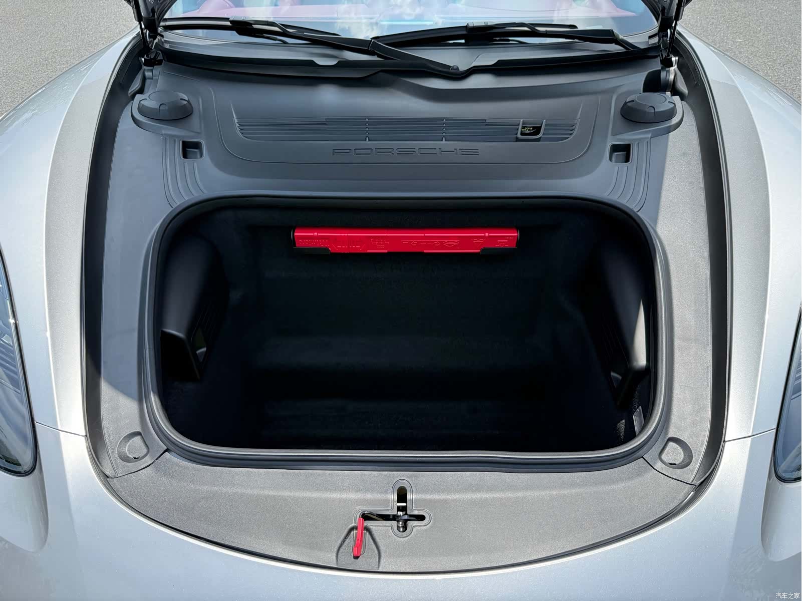 Porsche Boxster, 2026 19
