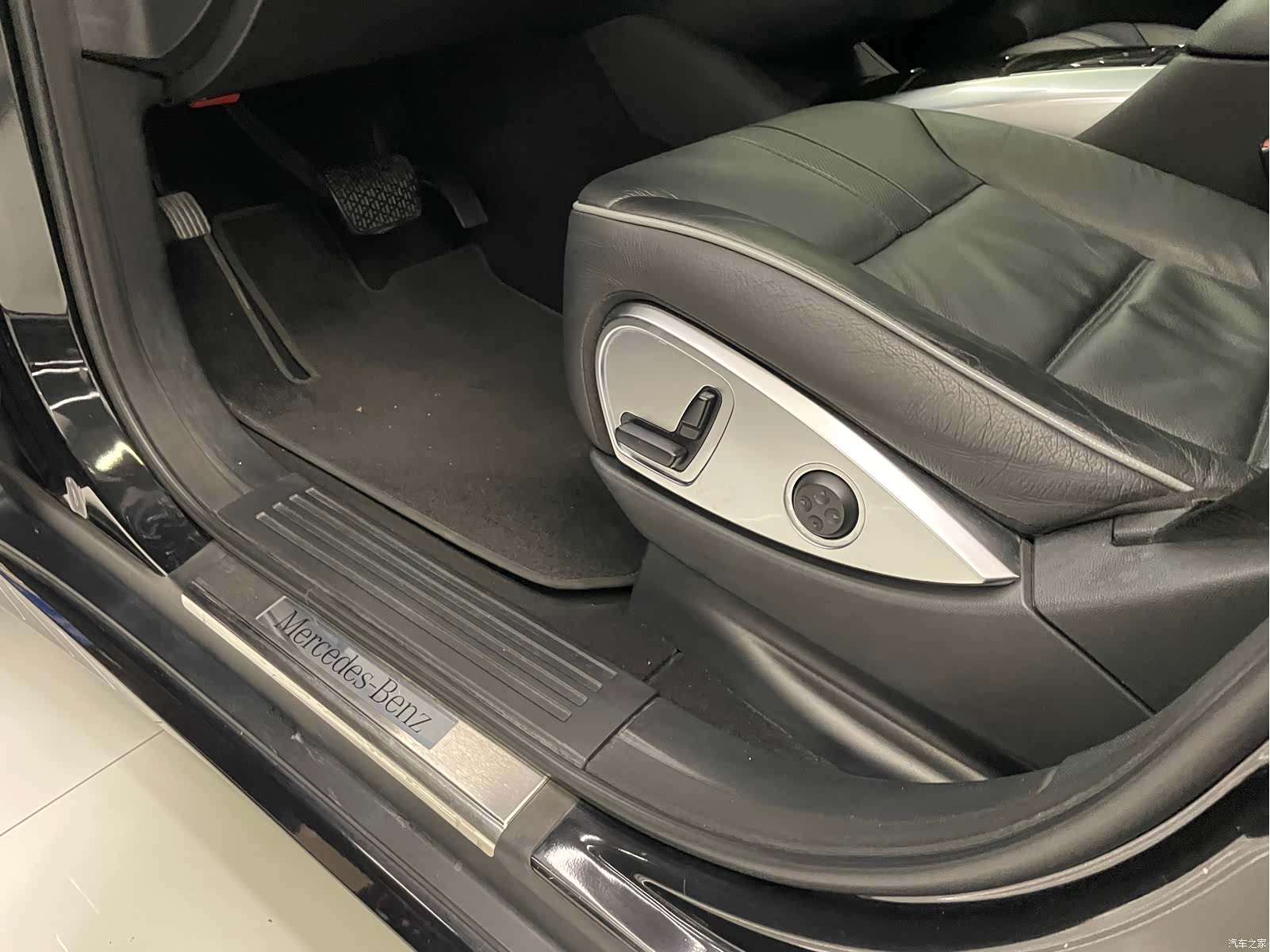 Mercedes-Benz R-Class, 2017 29